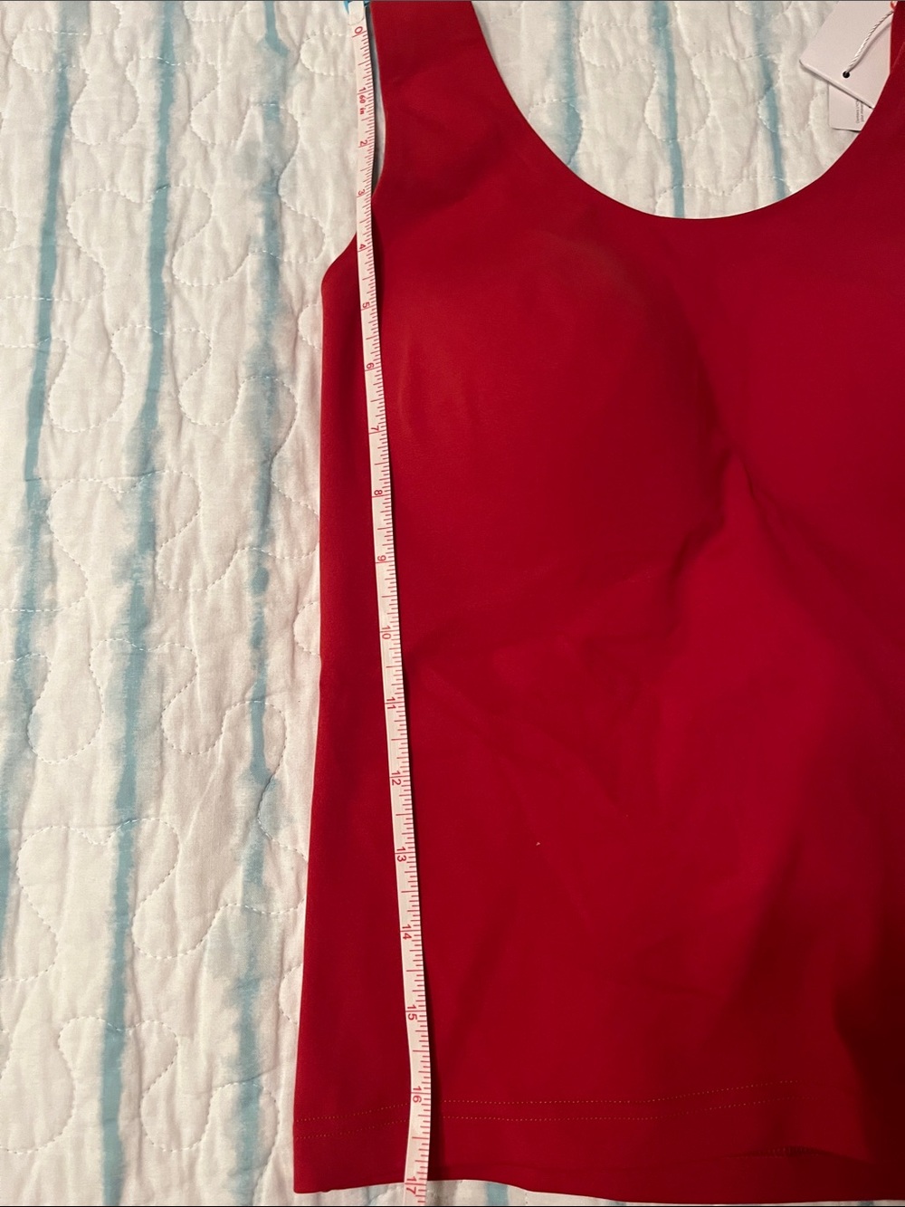 Baleaf Red Sleeveless Seamless Tank with Molded Cups NWT L/XL - Picture 9 of 11